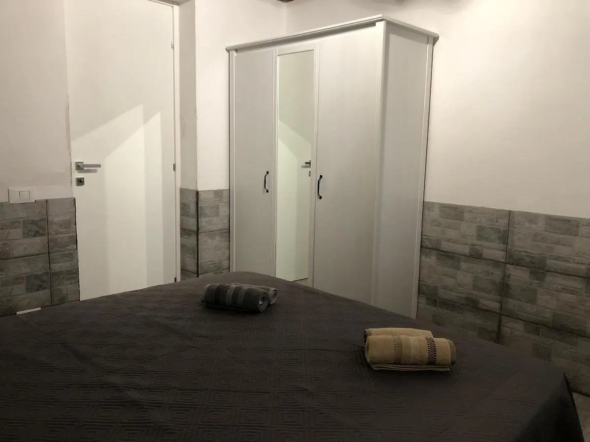 Appartamento La Casetta Del Borgo Palermo Italia